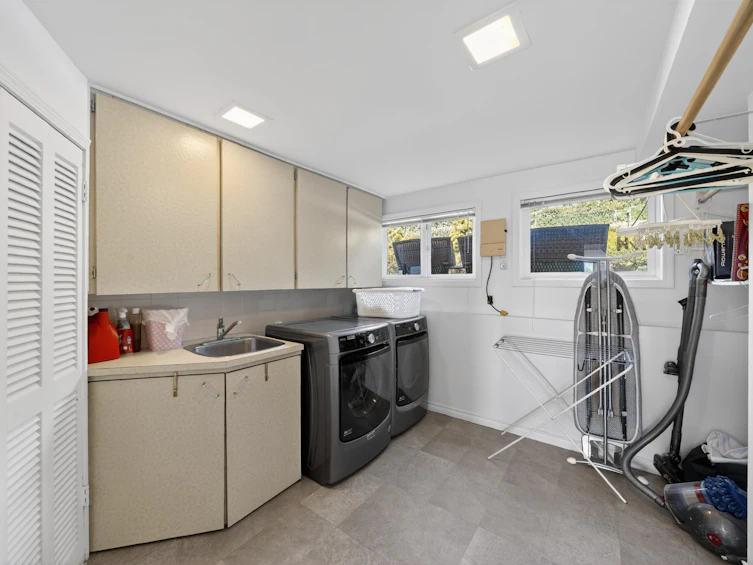 685 King Georges Way, West Vancouver, BC, V7S 1S2 - 31