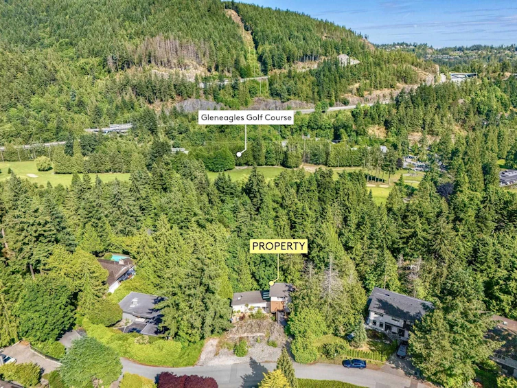 6236 Summit Avenue, West Vancouver, BC, V7W 1Y2 - 3