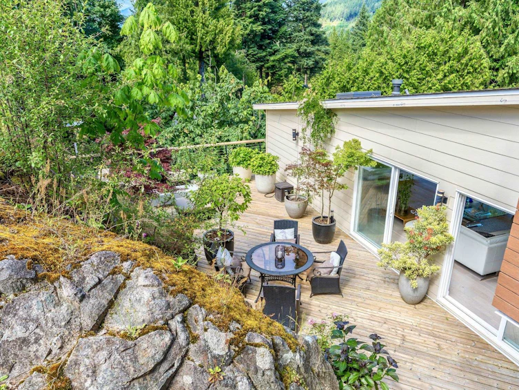 6236 Summit Avenue, West Vancouver, BC, V7W 1Y2 - 38