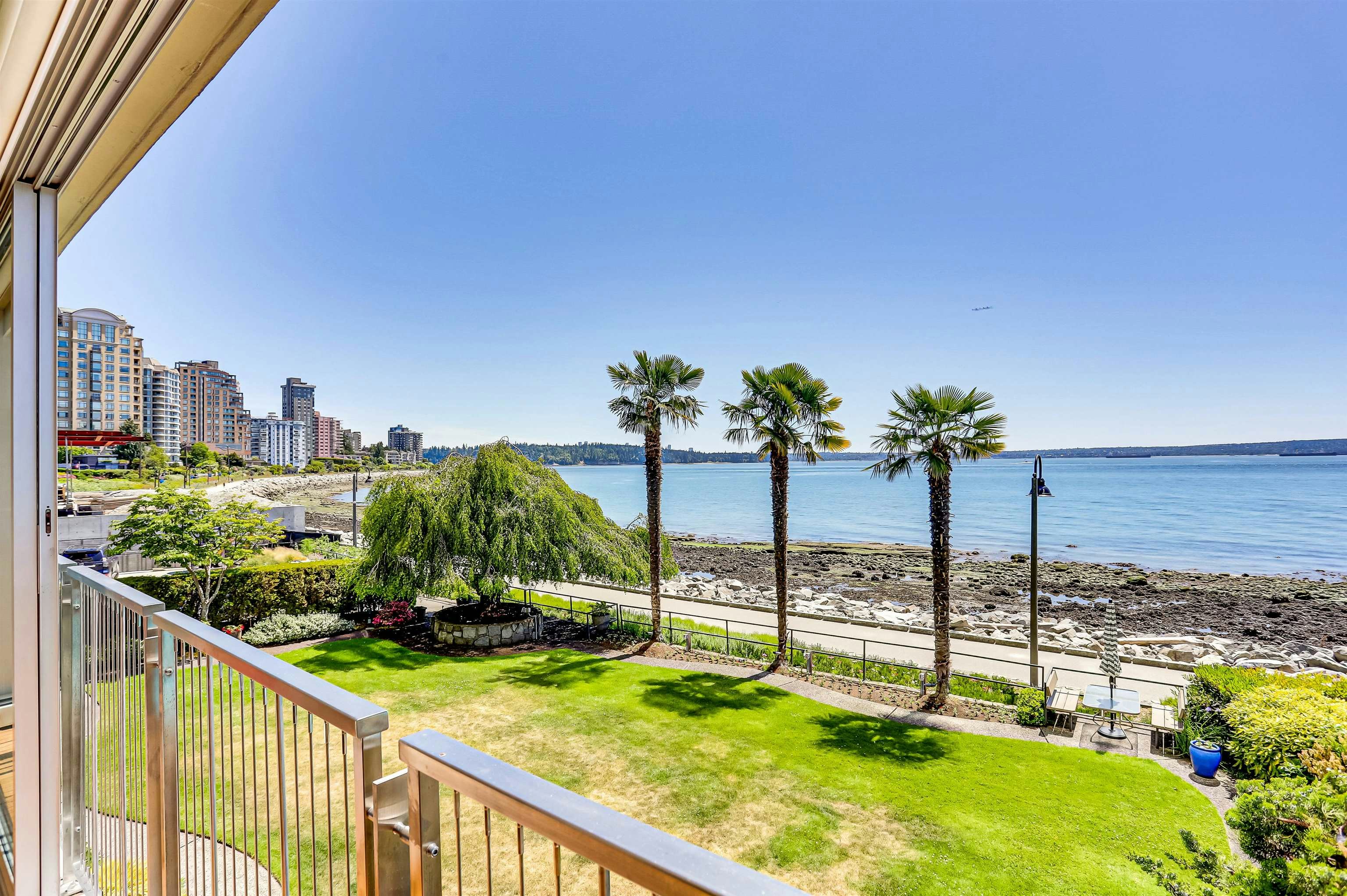 107-150 24 Street, West Vancouver, BC, V7V 4G8