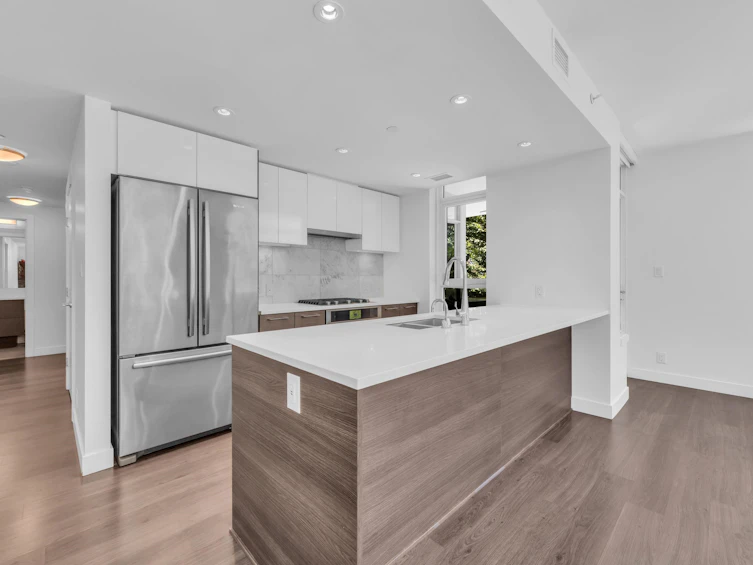 203-8538 River District Crossing, Vancouver, BC, V5S 0C9 - 2