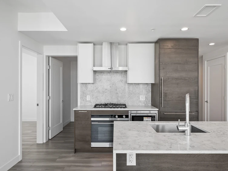 2801-2381 Beta Avenue, Burnaby, BC, V5C 0P7 - 7