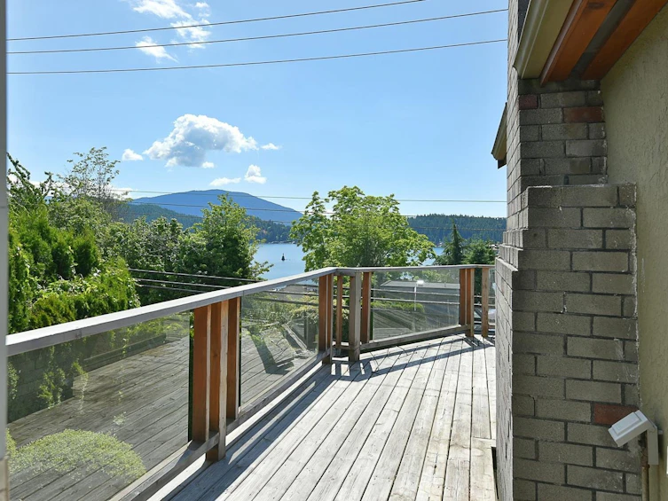 511 S Fletcher Road, Gibsons, BC, V0N 1V8 - 9