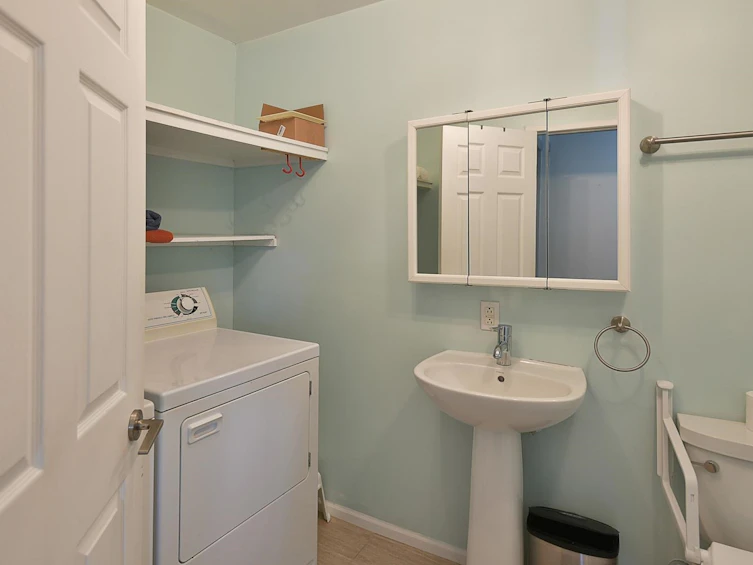 511 S Fletcher Road, Gibsons, BC, V0N 1V8 - 13