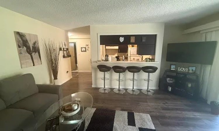 310-9867 Manchester Drive