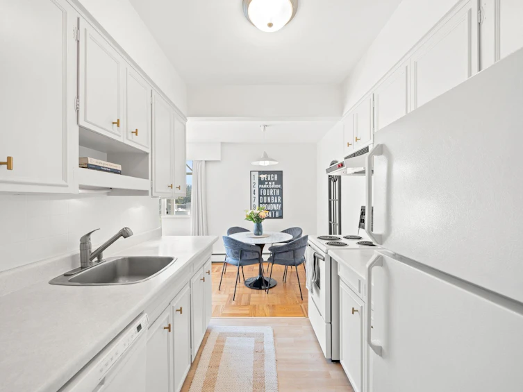 504-1750 Esquimalt Avenue, West Vancouver, BC, V7V 1R8 - 5