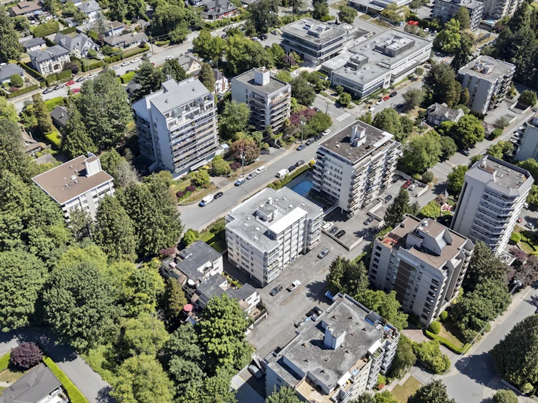 504-1750 Esquimalt Avenue, West Vancouver, BC, V7V 1R8 - 25