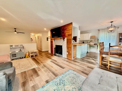 5607 Wakefield Road - 3