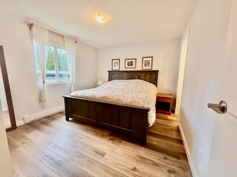 5607 Wakefield Road, Sechelt, BC, V7Z 0N3 - 8