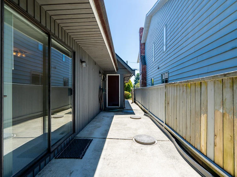 9335 Patterson Road, Richmond, BC, V6X 1P8 - 35