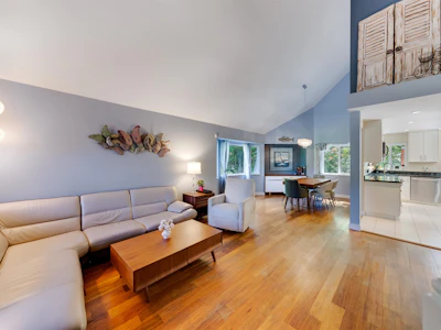 3000 Walton Avenue - 4