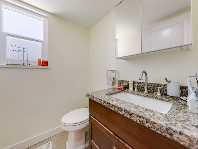 3000 Walton Avenue, Coquitlam, BC, V3B 6V6 - 39