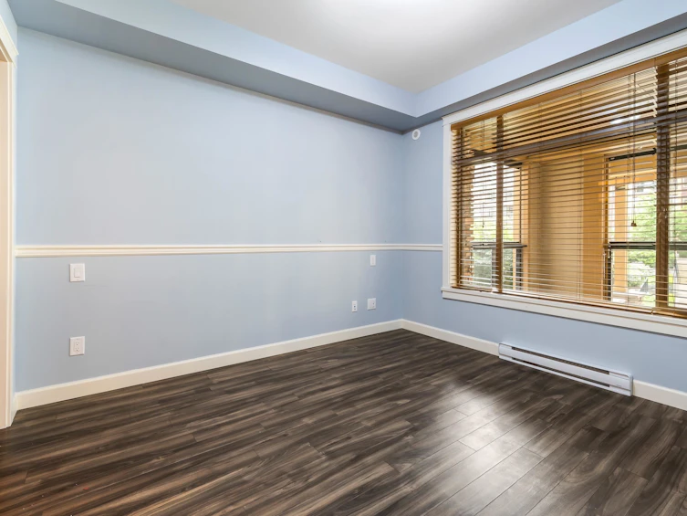 201-32445 Simon Avenue, Abbotsford, BC, V2T 0G7 - 32