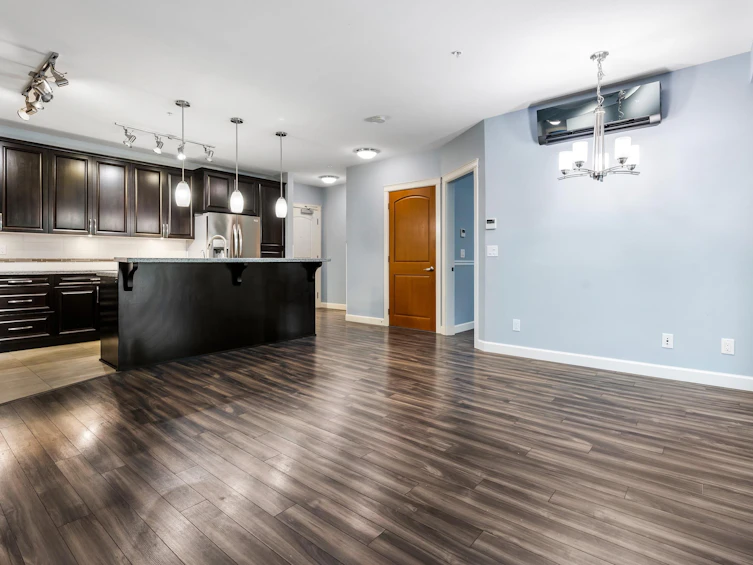 201-32445 Simon Avenue, Abbotsford, BC, V2T 0G7 - 21