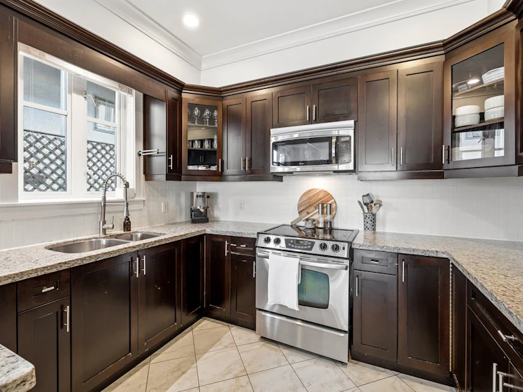 1828 E Georgia Street, Vancouver, BC, V5L 2B6 - 12