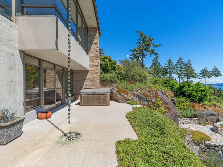 4936 Meadfeild Road, West Vancouver, BC, V7W 3J8 - 30