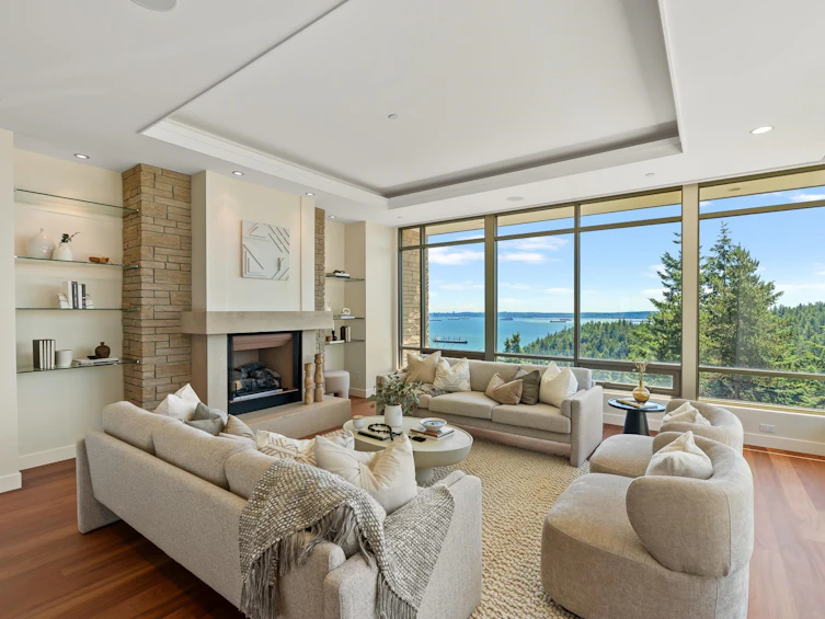 4936 Meadfeild Road, West Vancouver, BC, V7W 3J8 - 4