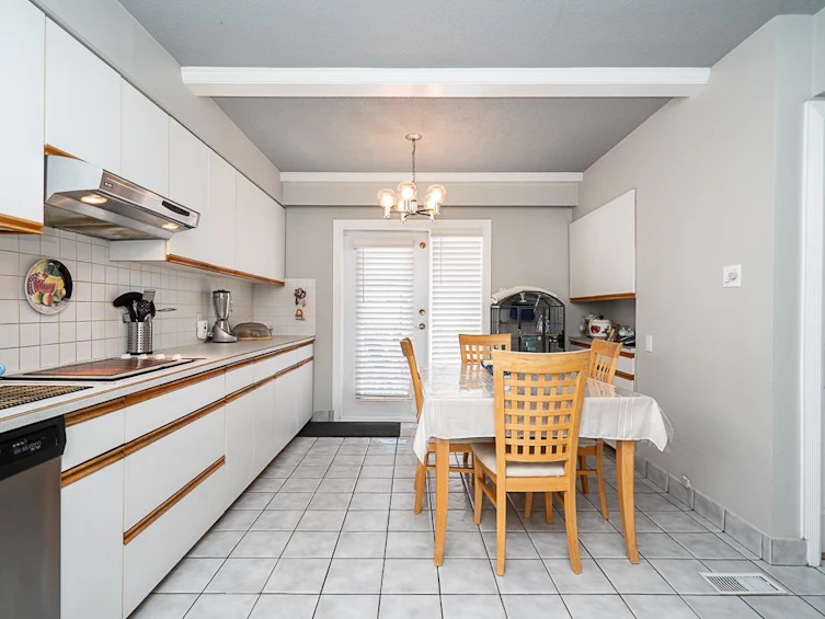 2964 E 4th Avenue, Vancouver, BC, V5M 1L2 - 6
