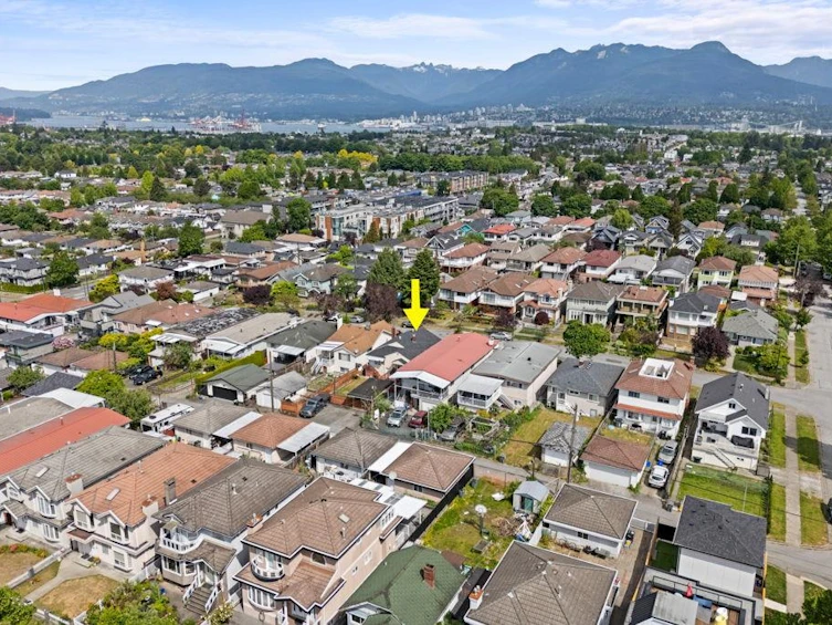 2964 E 4th Avenue, Vancouver, BC, V5M 1L2 - 21