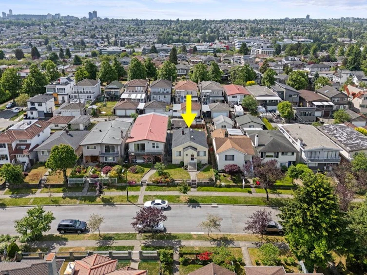 2964 E 4th Avenue, Vancouver, BC, V5M 1L2 - 16