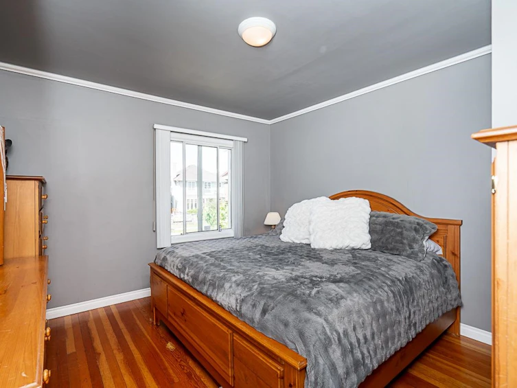 2964 E 4th Avenue, Vancouver, BC, V5M 1L2 - 9