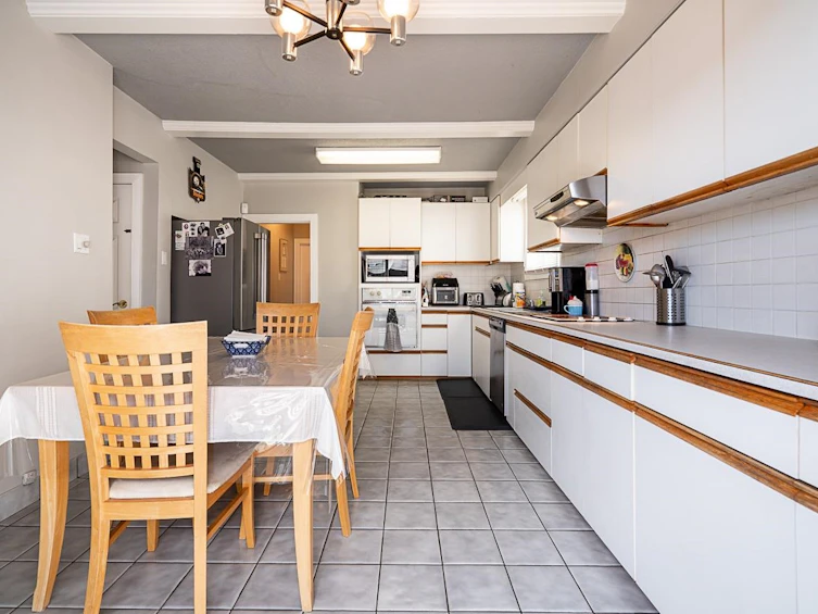 2964 E 4th Avenue, Vancouver, BC, V5M 1L2 - 7