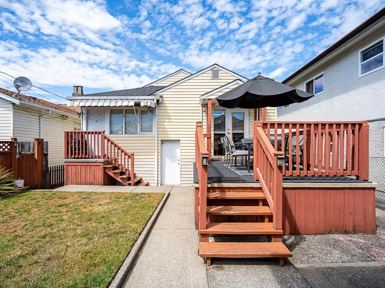 2964 E 4th Avenue, Vancouver, BC, V5M 1L2 - 13