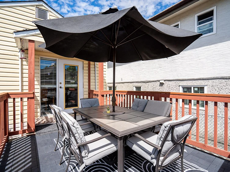 2964 E 4th Avenue, Vancouver, BC, V5M 1L2 - 11