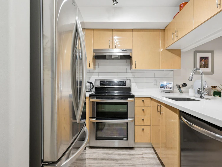 208-988 W 21st Avenue, Vancouver, BC, V5Z 1Z1 - 4