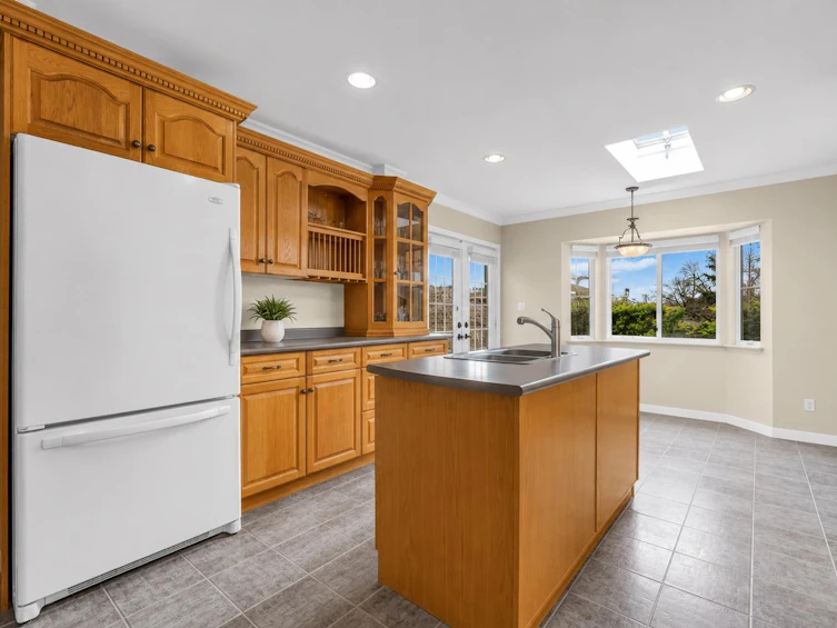 7758 15th Avenue, Burnaby, BC, V3N 1W5 - 5