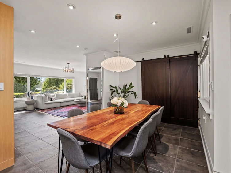 355 Rabbit Lane, West Vancouver, BC, V7S 1J1 - 11