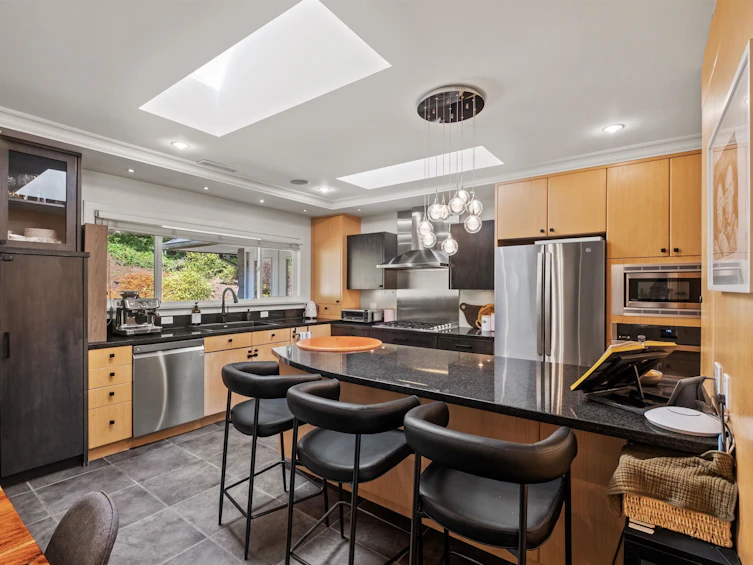 355 Rabbit Lane, West Vancouver, BC, V7S 1J1 - 8