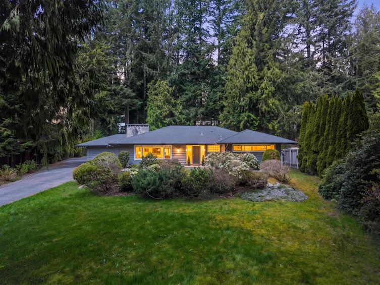 355 Rabbit Lane, West Vancouver, BC, V7S 1J1 - 31