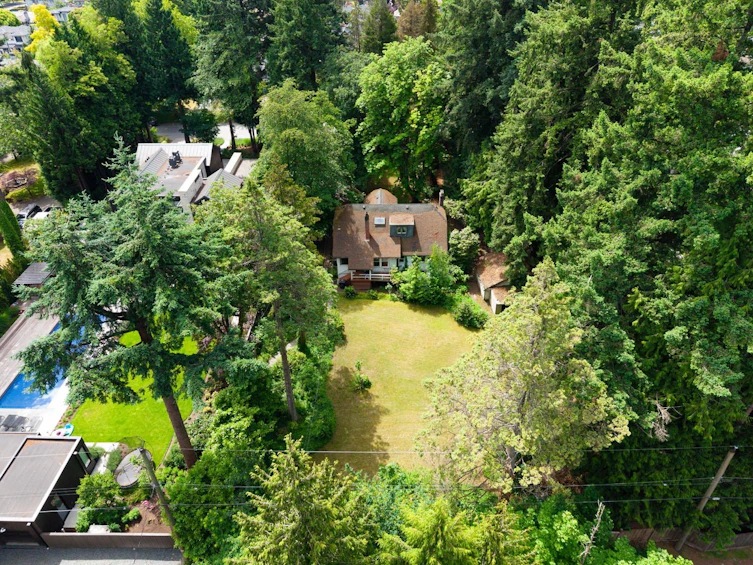4755 W 6th Avenue, Vancouver, BC, V6T 1C4 - 5