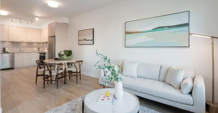 107-4933 Clarendon Avenue, Vancouver, BC, B5R 0J6