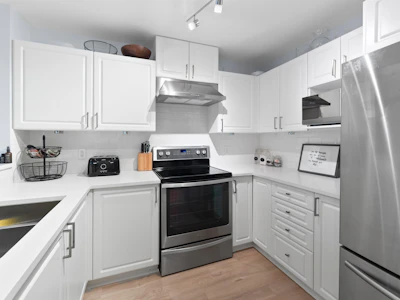 304-137 W 17th Street - 3