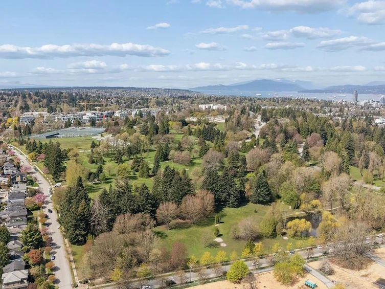 607-168 E 35th Avenue, Vancouver, BC, V5W 1A6 - 35
