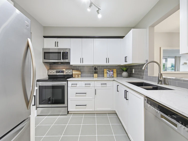 111-6820 Rumble Street, Burnaby, BC, V5E 4H9 - 5
