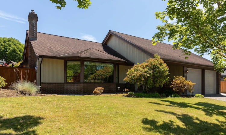 748 Juniper Place