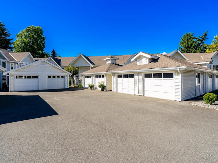 206-9109 154 Street, Surrey, BC, V3R 9G8 - 4