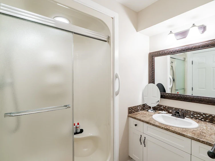 206-9109 154 Street, Surrey, BC, V3R 9G8 - 25