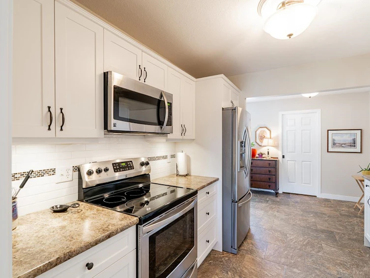 206-9109 154 Street, Surrey, BC, V3R 9G8 - 16