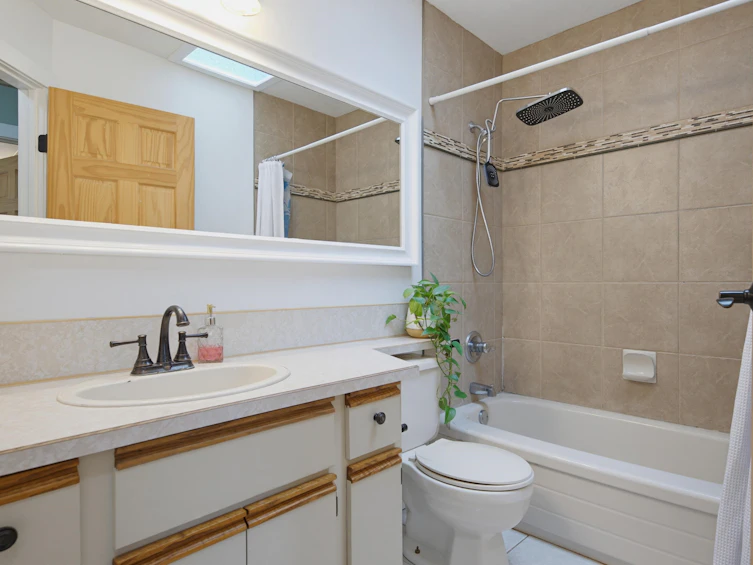 6079 173a Street, Surrey, BC, V3S 6Y3 - 16