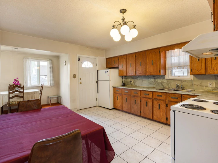 855 Nanaimo Street, Vancouver, BC, V5L 4S8 - 5