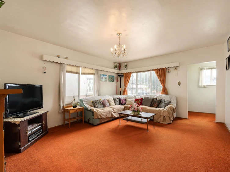 855 Nanaimo Street, Vancouver, BC, V5L 4S8 - 3
