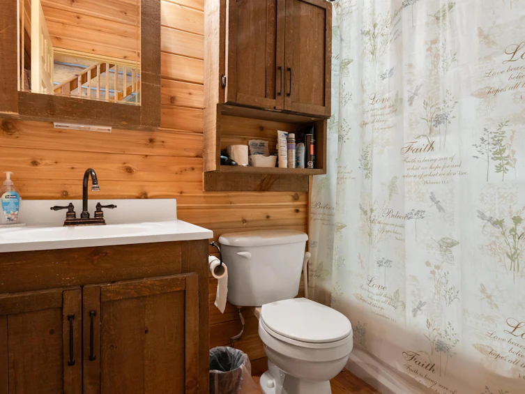 26441 Reynolds Road, Hope, BC, V0X 1L3 - 26