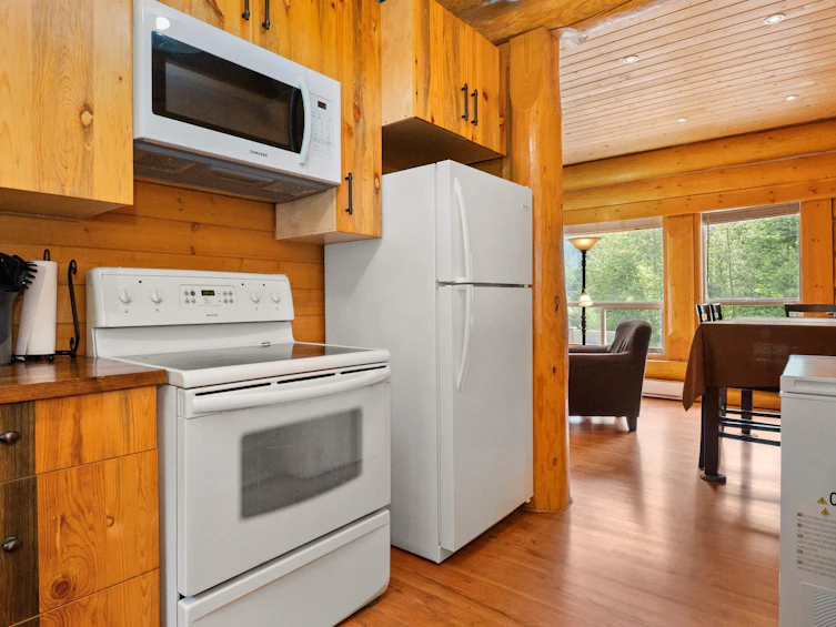 26441 Reynolds Road, Hope, BC, V0X 1L3 - 23