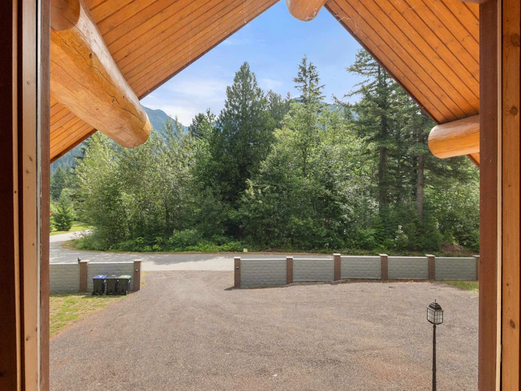 26441 Reynolds Road, Hope, BC, V0X 1L3 - 40