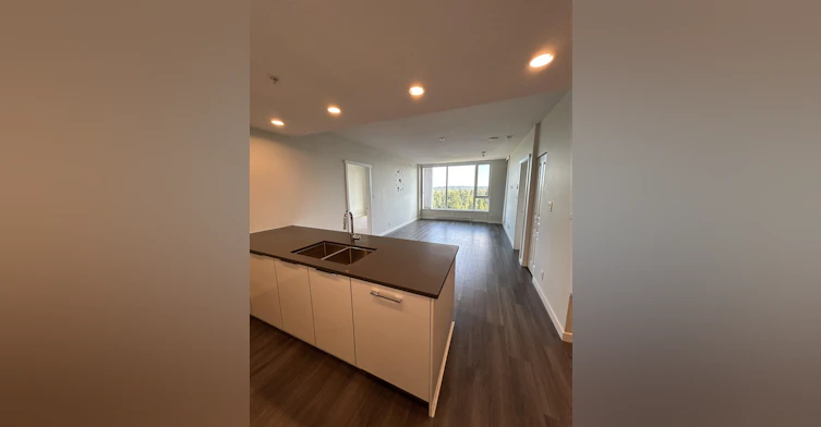 1502-3100 Windsor Gate, Coquitlam, BC, V3B 0P3 - 6