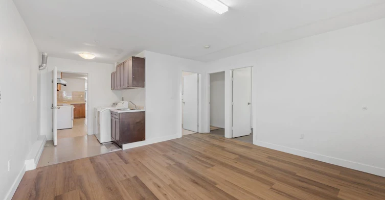 Lower Level-547 E 12 Avenue, Vancouver, BC, V5T 2H6 - 6